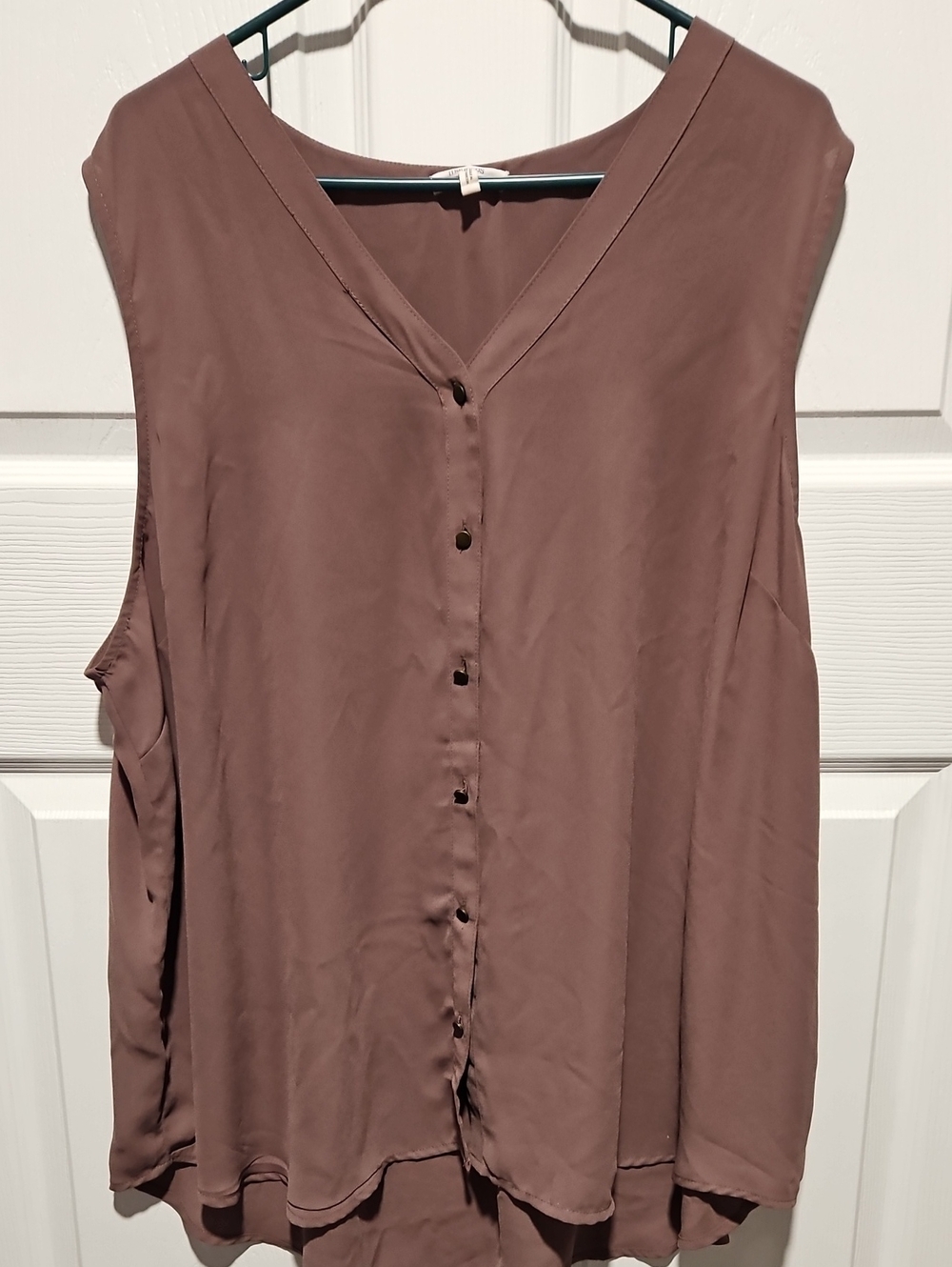 Maurices Mauve-Taupe Button Front Sleeveless Blouse